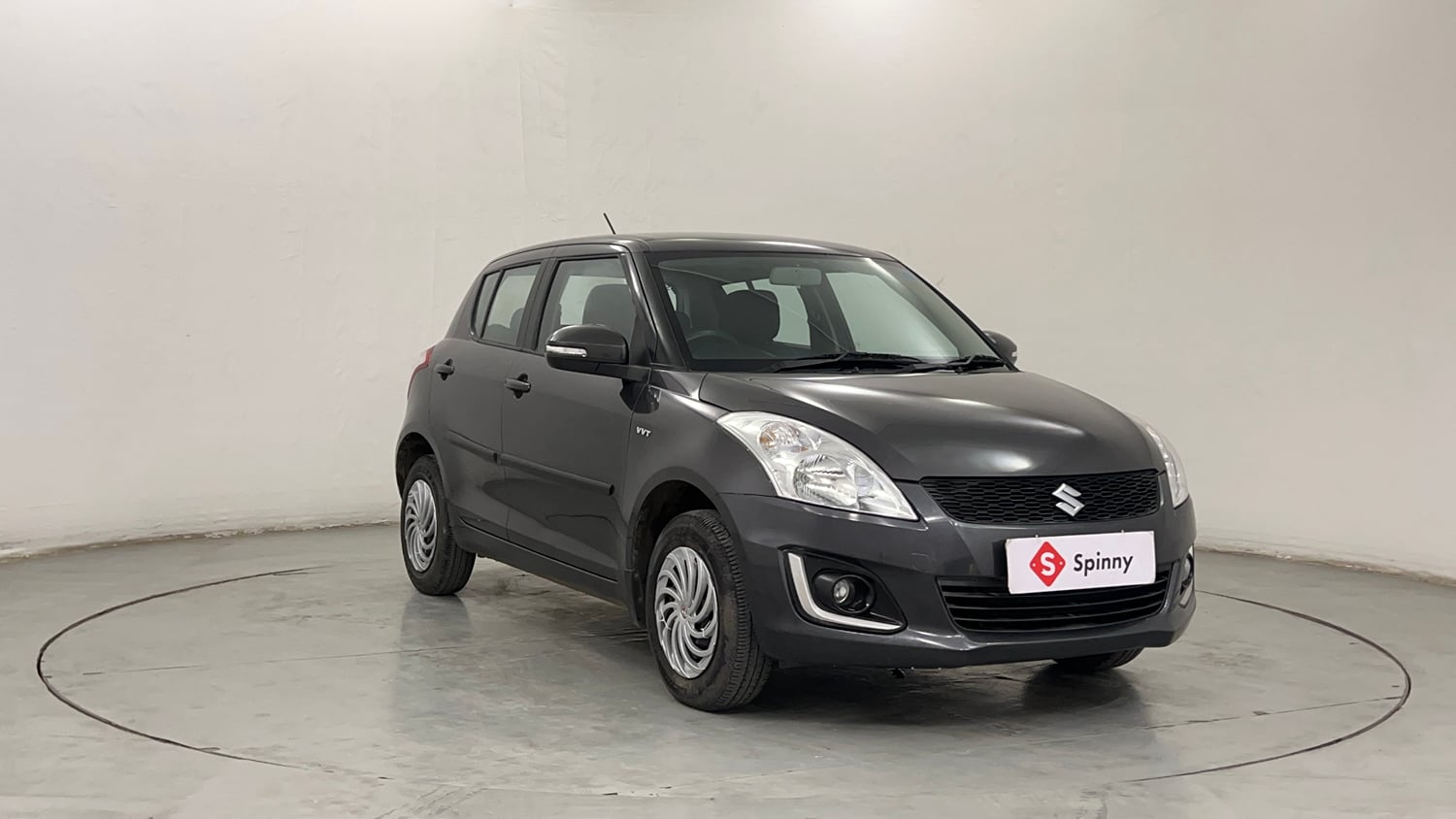Used 2018 Maruti Suzuki Swift VXI (O) Petrol Manual exterior RIGHT FRONT CORNER VIEW