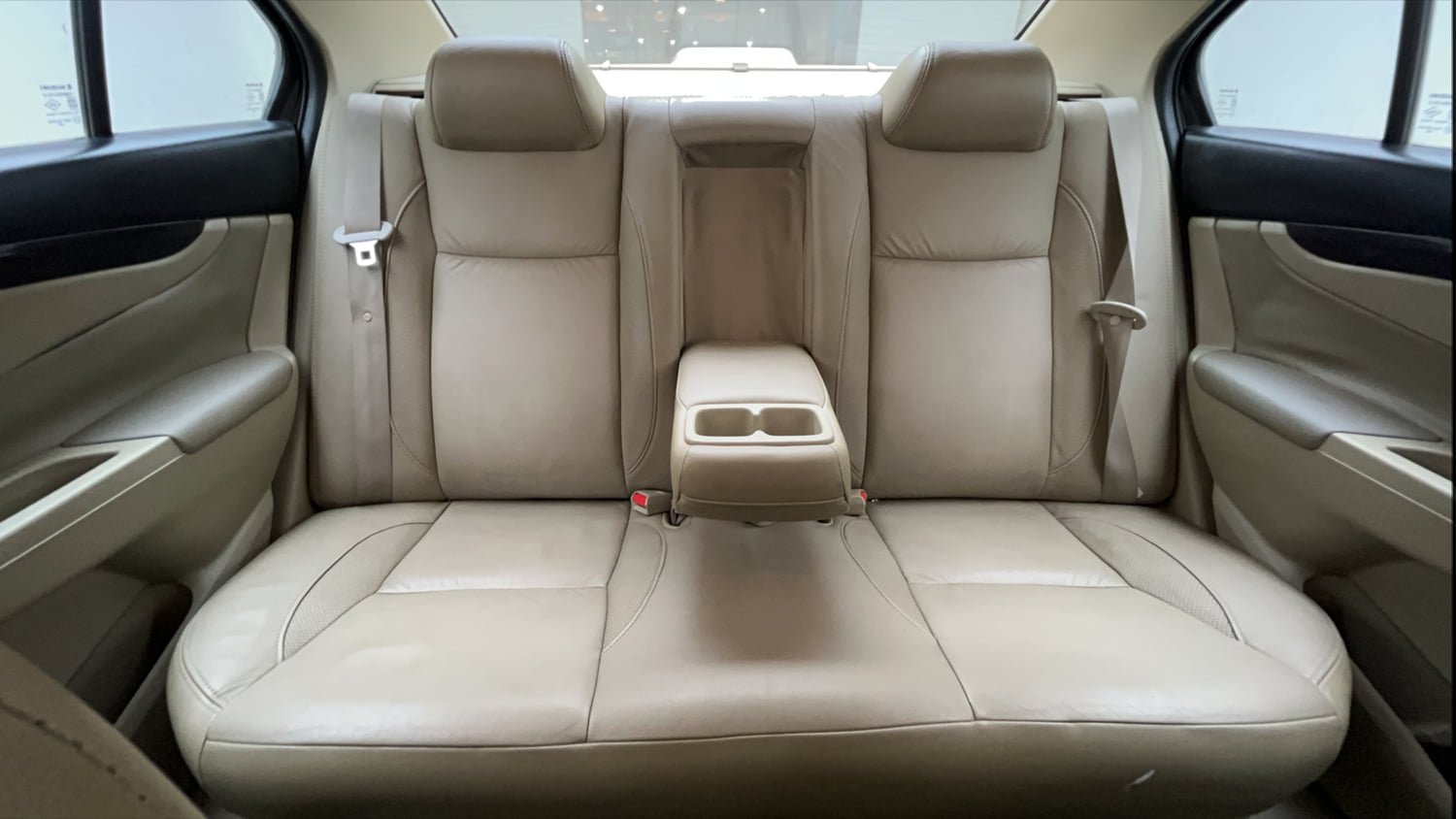Used 2017 Maruti Suzuki Ciaz ZXI+ Petrol Manual interior REAR SEAT CONDITION VIEW