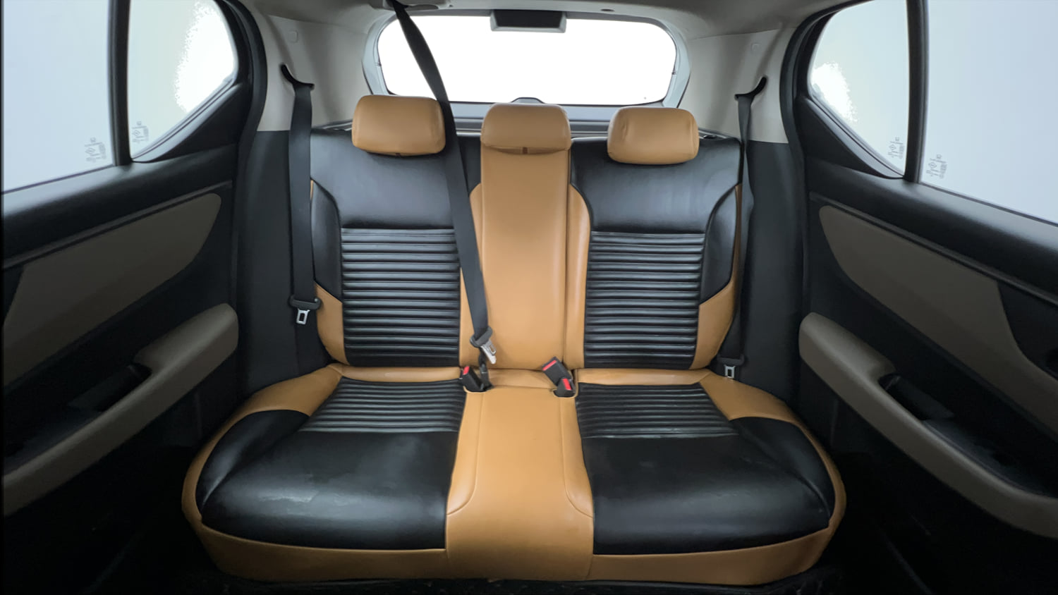 Used 2025 Honda Elevate V CVT Petrol Automatic interior REAR SEAT CONDITION VIEW