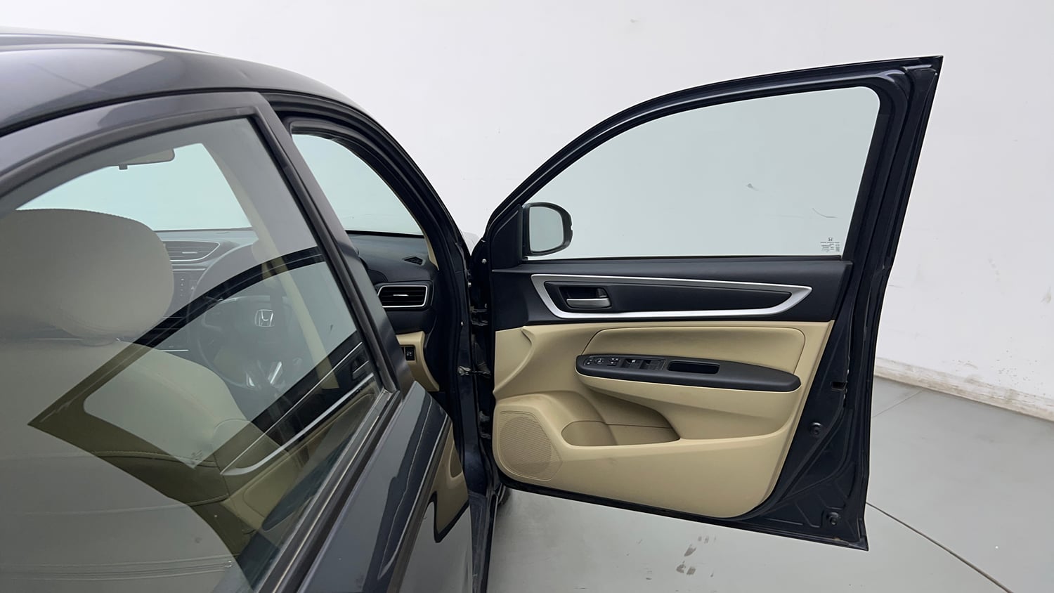 Used 2023 Honda Amaze VX 1.2 Petrol CVT Petrol Automatic interior RIGHT FRONT DOOR OPEN VIEW
