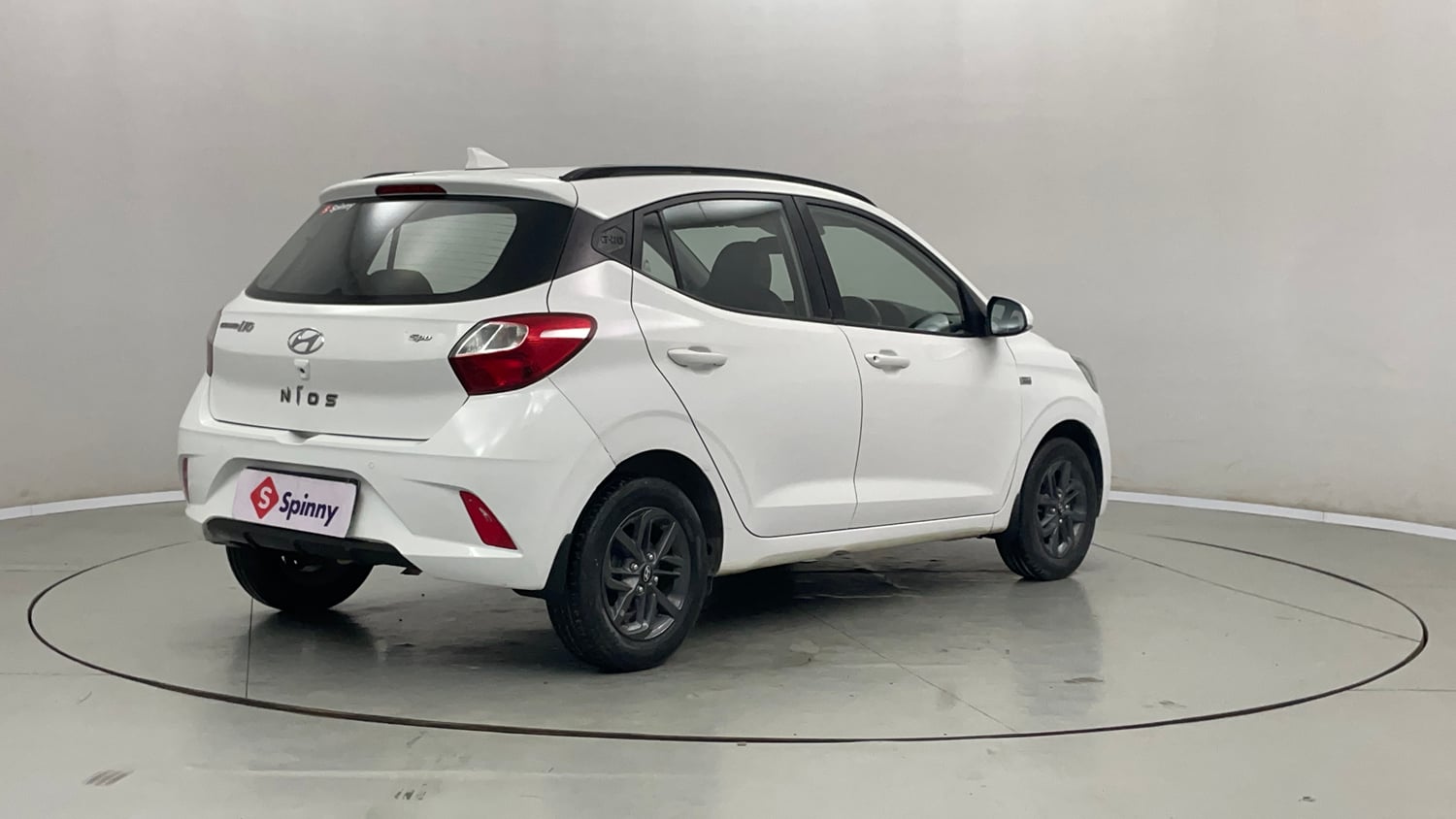 Used 2021 Hyundai Grand i10 Nios Sportz AMT 1.2 Kappa VTVT Petrol Automatic exterior RIGHT REAR CORNER VIEW