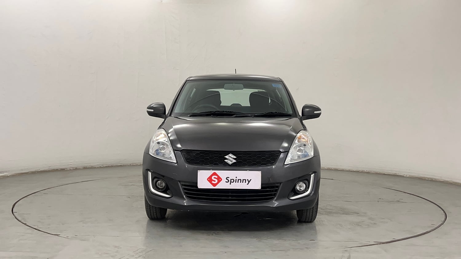 Used 2018 Maruti Suzuki Swift VXI (O) Petrol Manual exterior FRONT VIEW