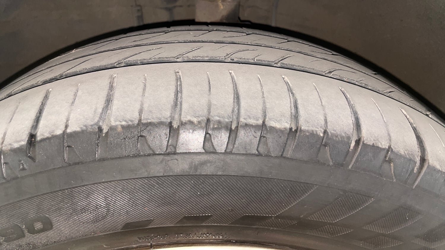 Used 2015 Toyota Corolla Altis VL AT Petrol Petrol Automatic tyres LEFT FRONT TYRE TREAD VIEW