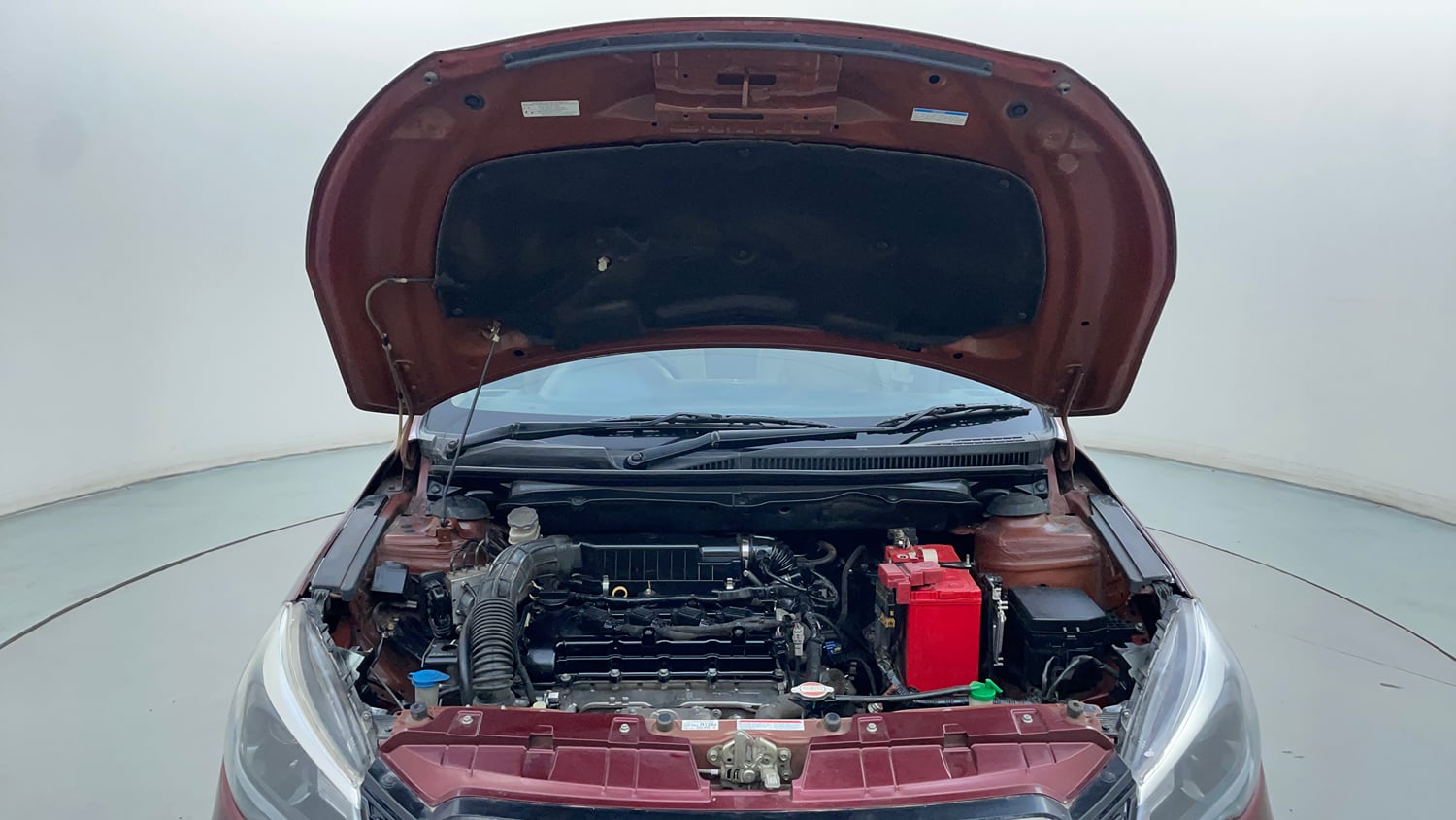 Used 2019 Maruti Suzuki Ciaz Zeta Hybrid 1.5 AT Petrol Automatic engine ENGINE & BONNET OPEN FRONT VIEW