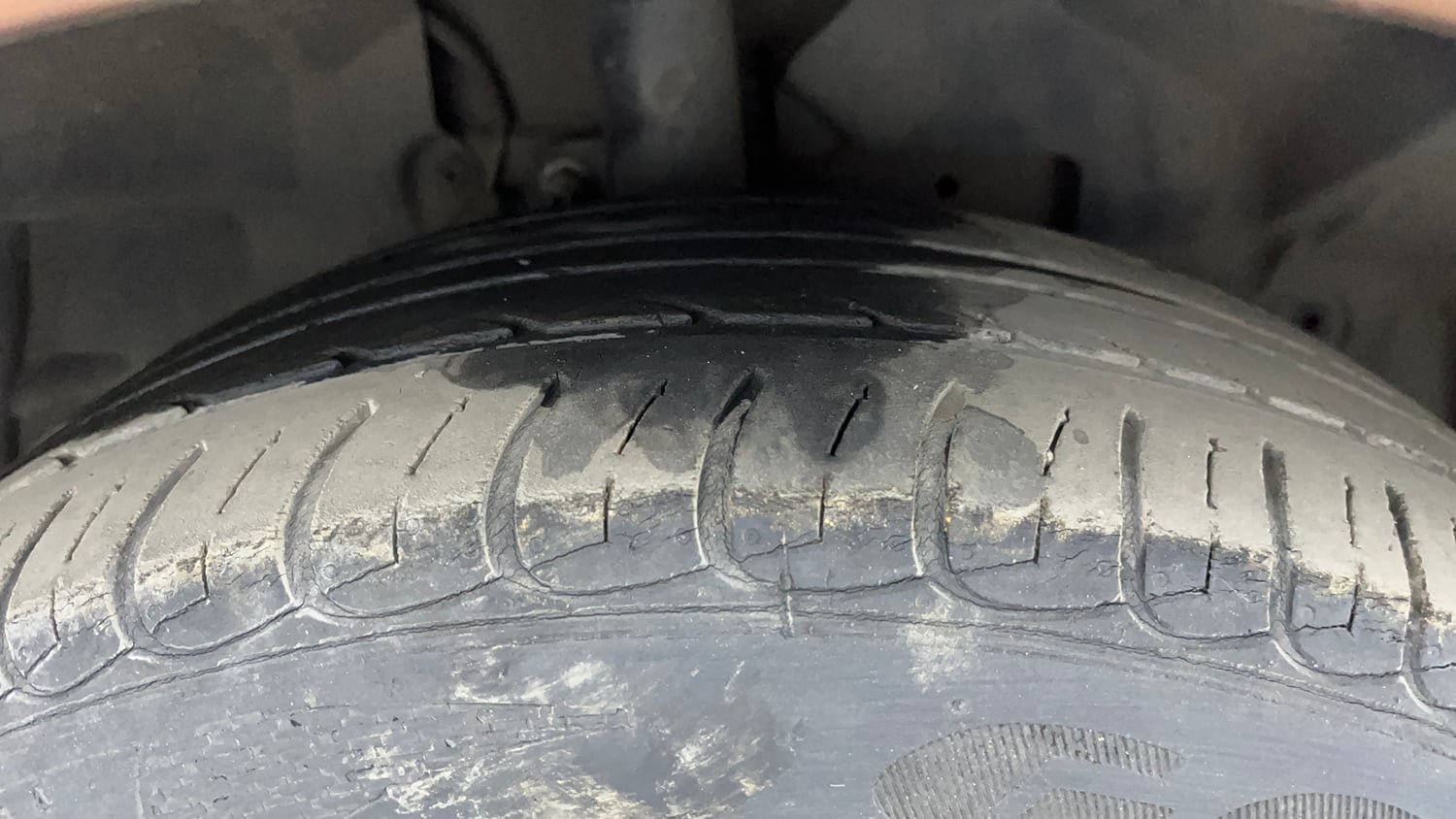 Used 2020 Ford EcoSport S MT 1.5 TDCi Diesel Manual tyres RIGHT FRONT TYRE TREAD VIEW
