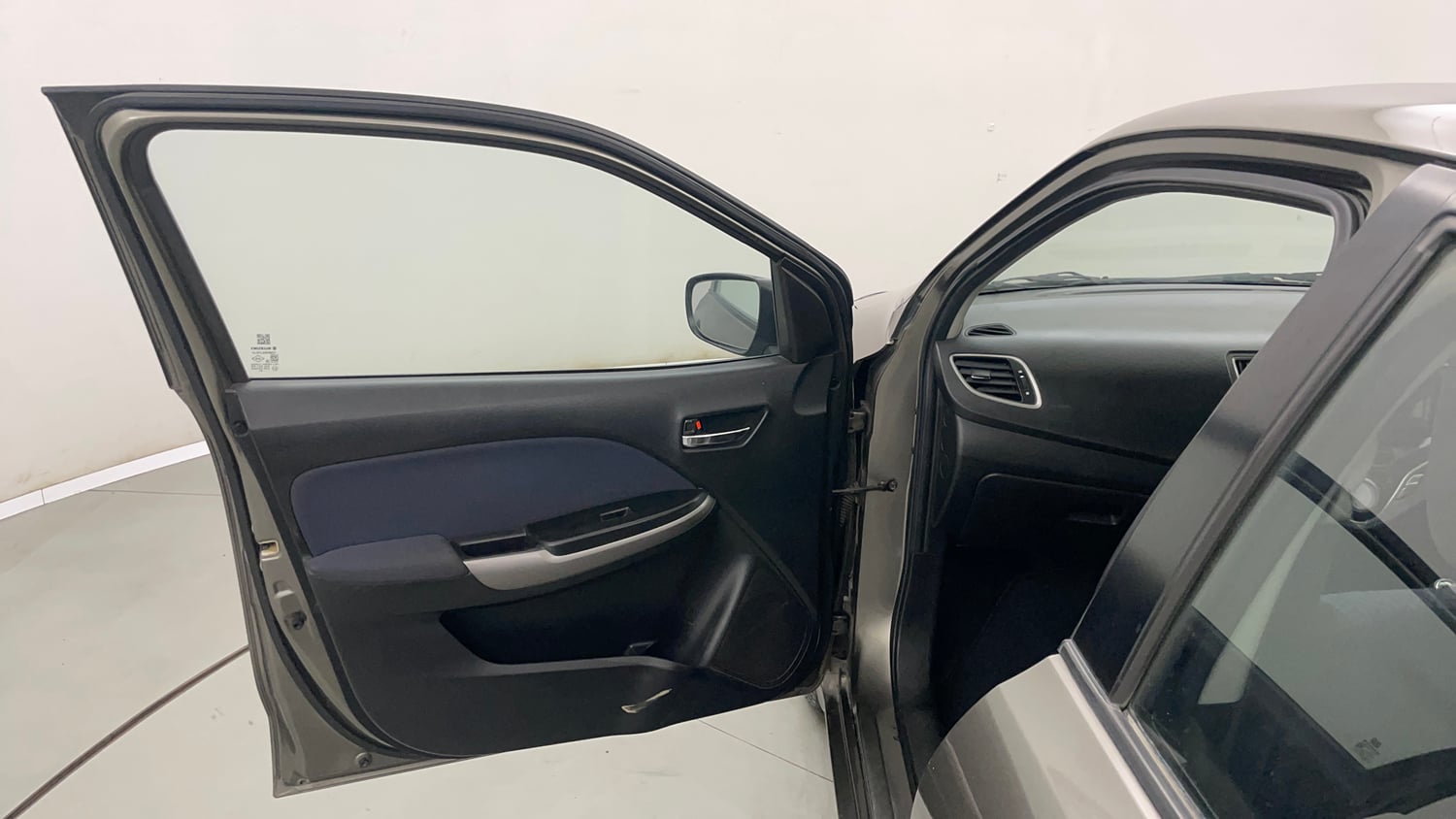 Used 2019 Maruti Suzuki Baleno Delta Petrol Manual interior LEFT FRONT DOOR OPEN VIEW