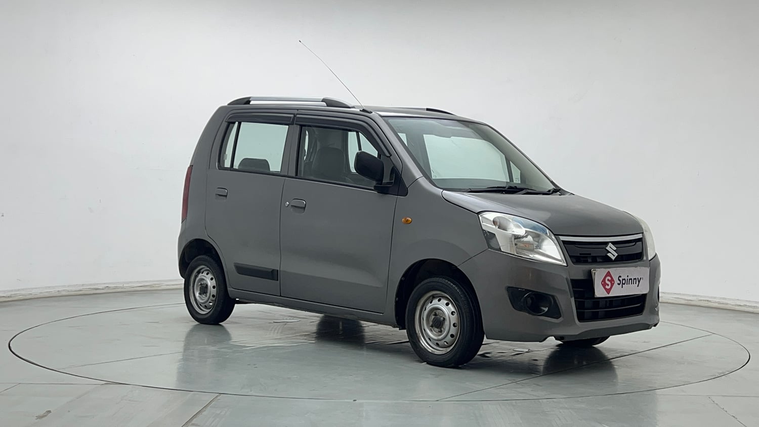 Used 2017 Maruti Suzuki Wagon R LXI CNG Cng Manual exterior RIGHT FRONT CORNER VIEW