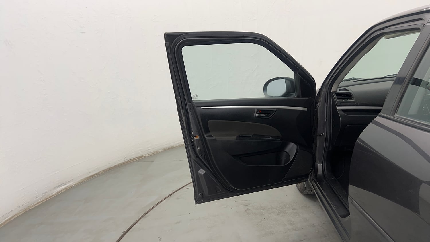Used 2018 Maruti Suzuki Swift VXI (O) Petrol Manual interior LEFT FRONT DOOR OPEN VIEW
