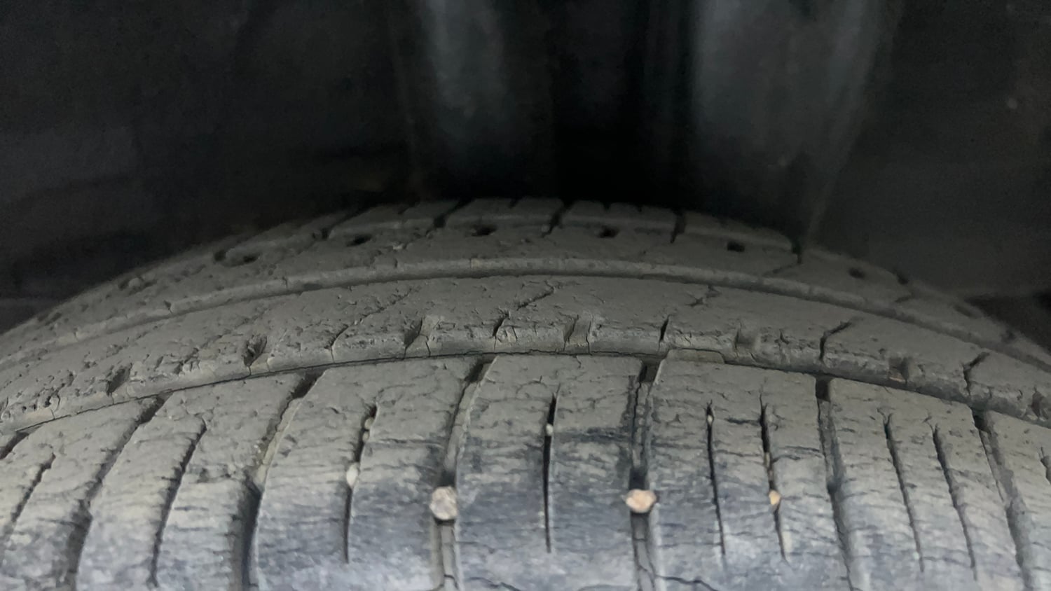 Used 2020 Hyundai Santro Sportz AMT Petrol Automatic tyres LEFT REAR TYRE TREAD VIEW