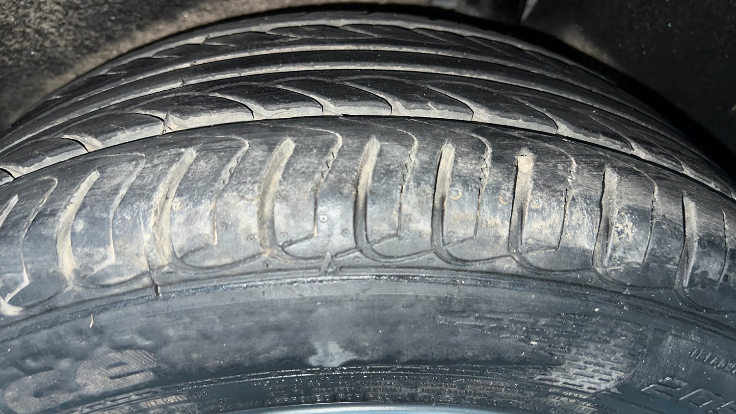 Used 2021 Ford EcoSport S MT 1.5 Ti-VCT Petrol Manual tyres LEFT REAR TYRE TREAD VIEW