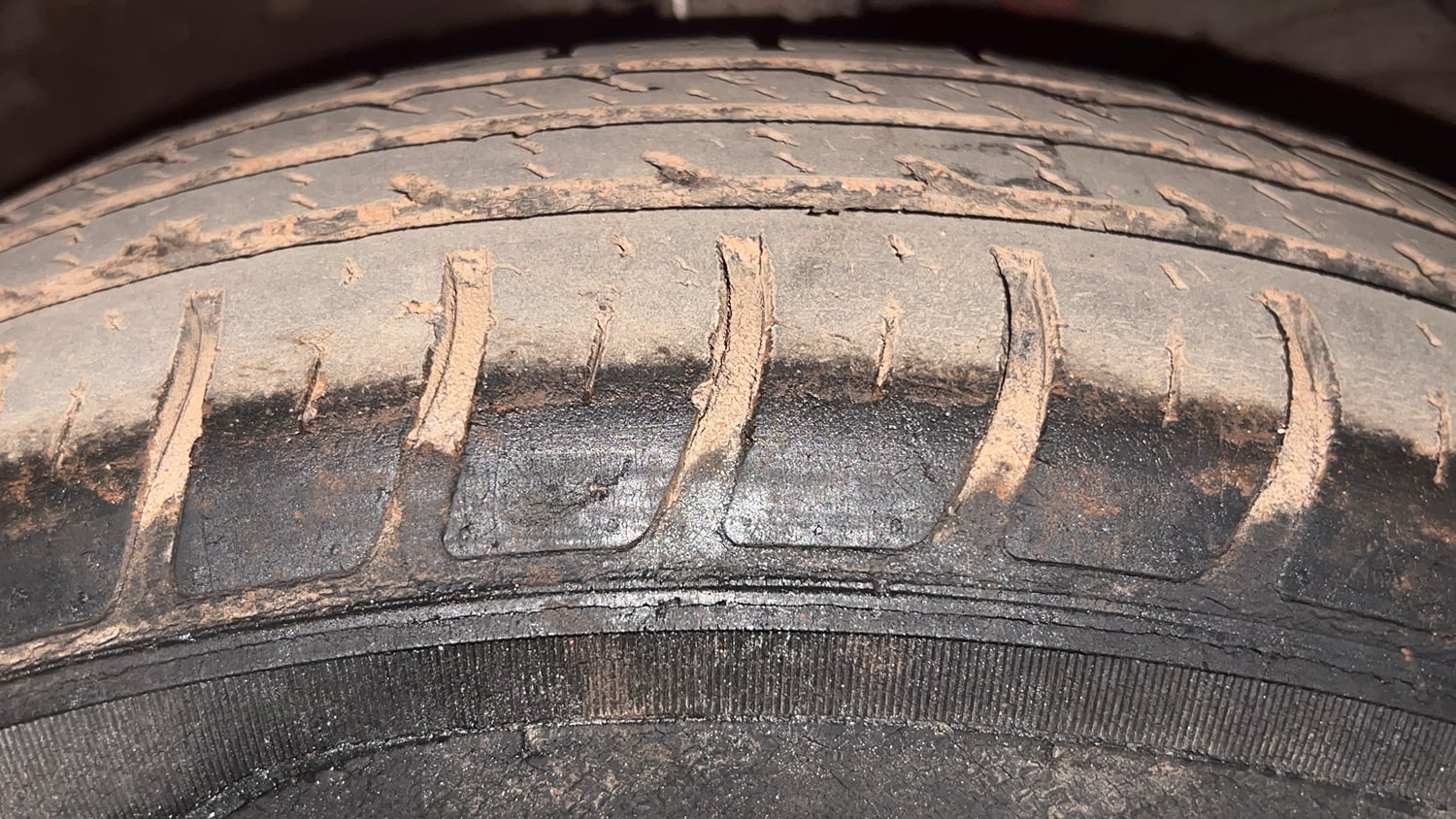 Used 2018 Maruti Suzuki Swift LXi Petrol Manual tyres RIGHT FRONT TYRE TREAD VIEW