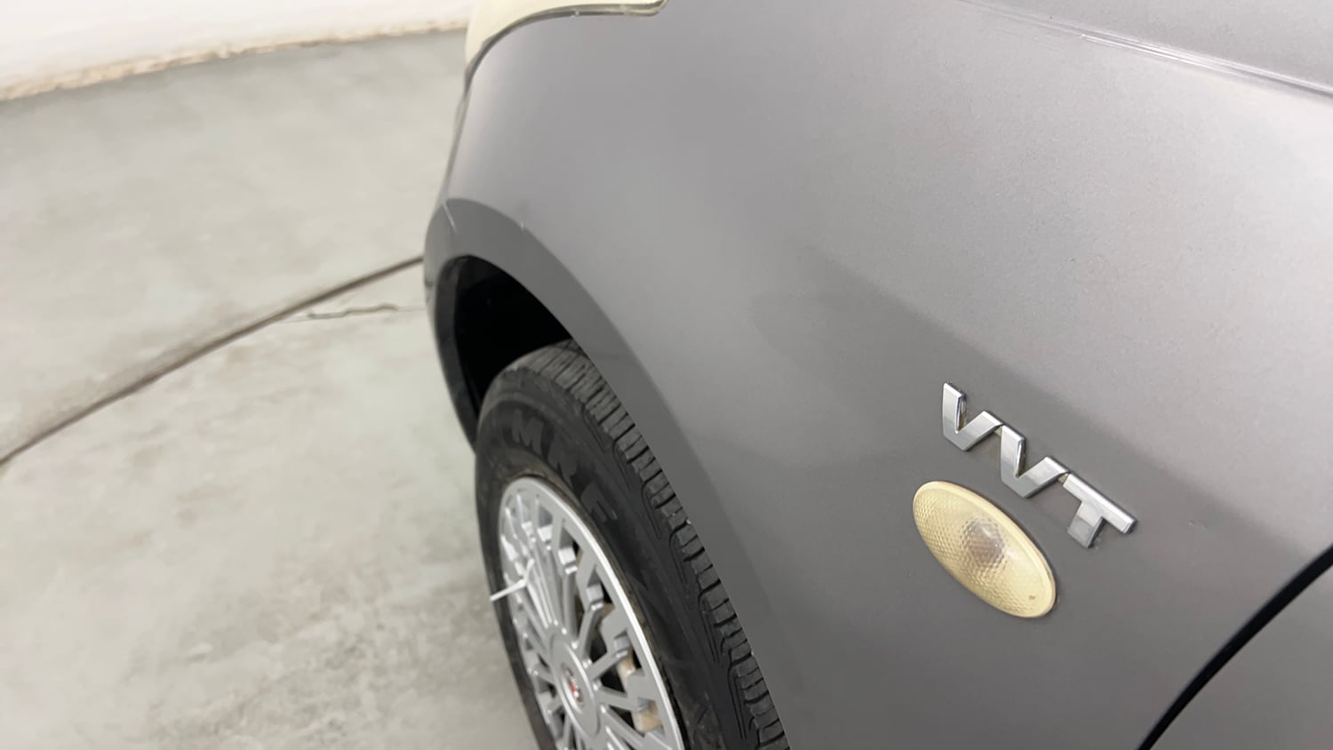 Used 2014 Maruti Suzuki Swift LXi Petrol Manual dents MINOR DENT