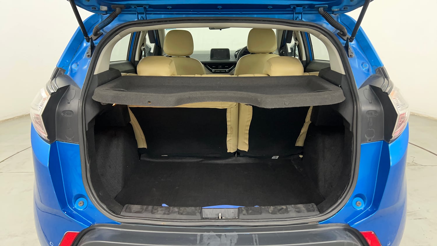 Used 2019 Tata Nexon XZ Plus Petrol Manual interior DICKY INSIDE VIEW