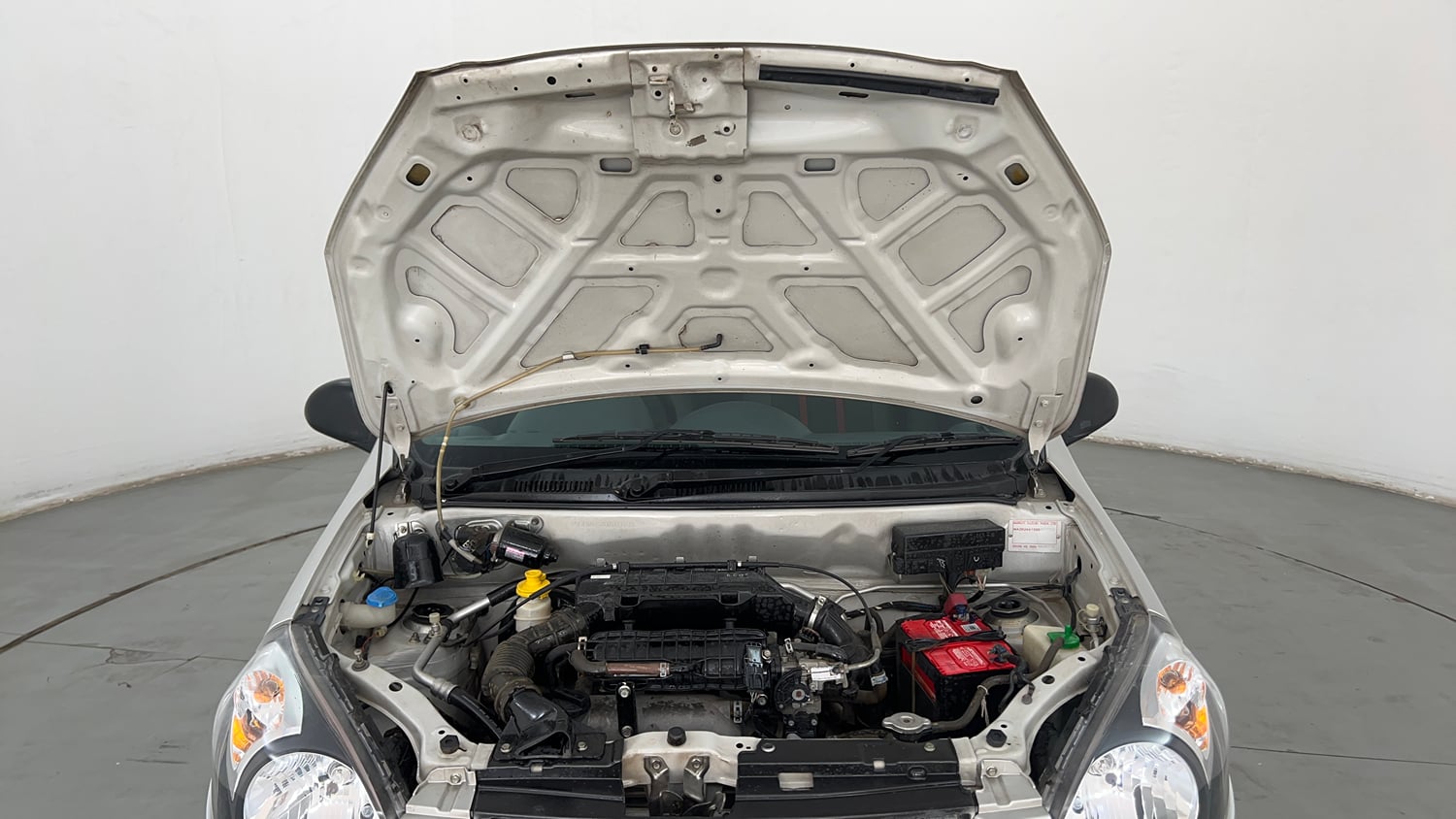 Used 2016 Maruti Suzuki Alto 800 Lxi Petrol Manual engine ENGINE & BONNET OPEN FRONT VIEW