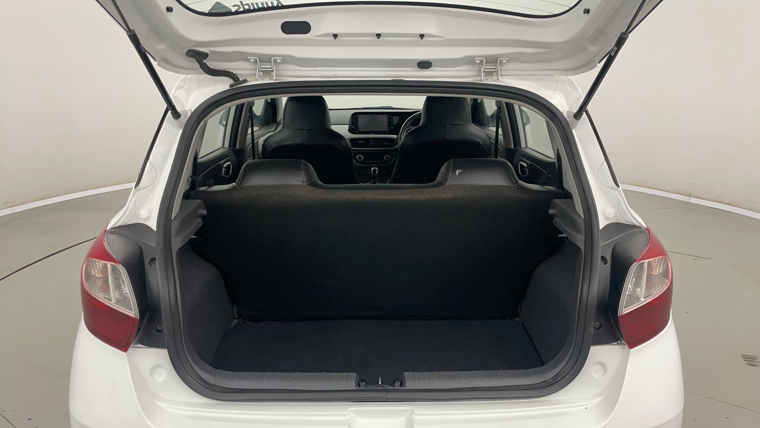 Used 2021 Hyundai Grand i10 Nios Sportz AMT 1.2 Kappa VTVT Petrol Automatic interior DICKY INSIDE VIEW