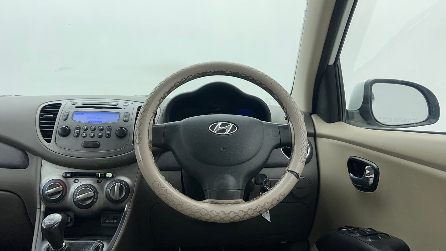 Used 2013 Hyundai i10 Sportz 1.2 Kappa2 Petrol Manual interior STEERING VIEW