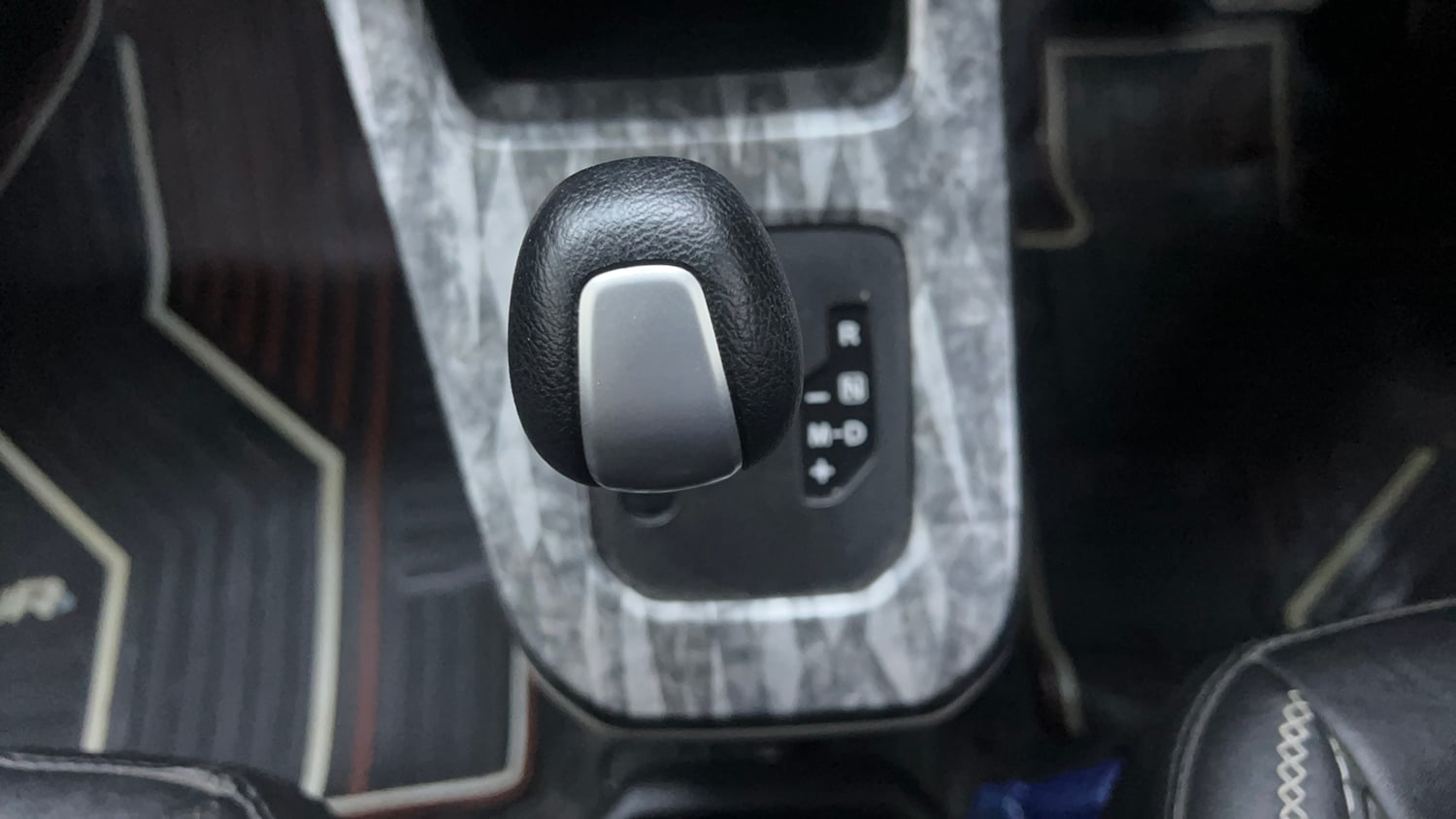 Used 2025 Maruti Suzuki Wagon R ZXI Plus 1.2 AGS Petrol Automatic interior GEAR  KNOB VIEW
