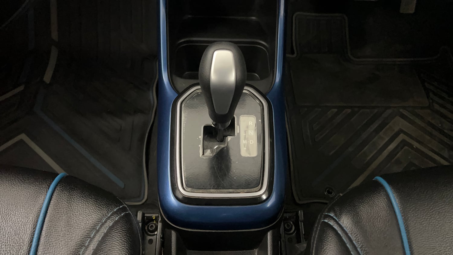 Used 2022 Maruti Suzuki Ignis Delta 1.2 AMT Petrol Automatic interior GEAR  KNOB VIEW