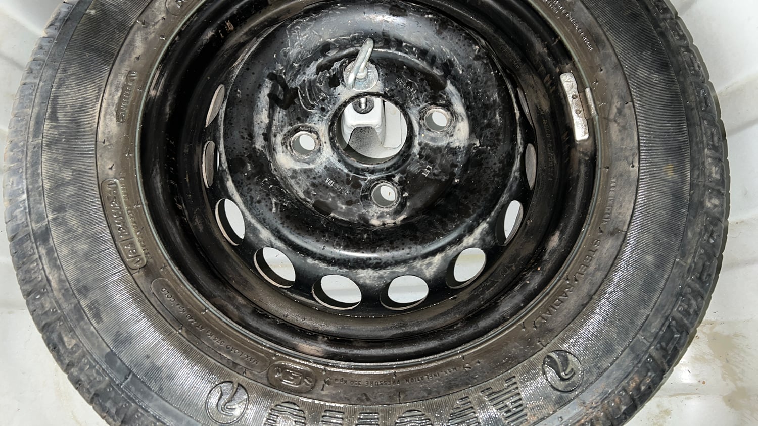 Used 2018 Maruti Suzuki Alto 800 LXi Petrol Manual tyres SPARE TYRE VIEW