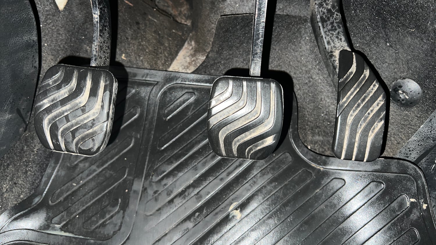 Used 2021 Nissan Magnite XL Petrol Manual interior PEDALS VIEW
