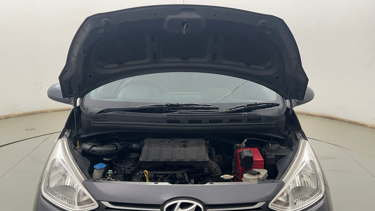 Used 2018 Hyundai Grand i10 Magna 1.2 Kappa VTVT Petrol Manual engine ENGINE & BONNET OPEN FRONT VIEW