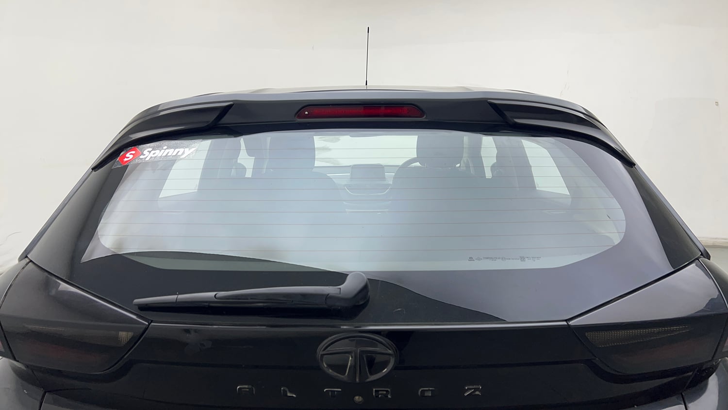 Used 2021 Tata Altroz XZ Petrol Petrol Manual exterior BACK WINDSHIELD VIEW