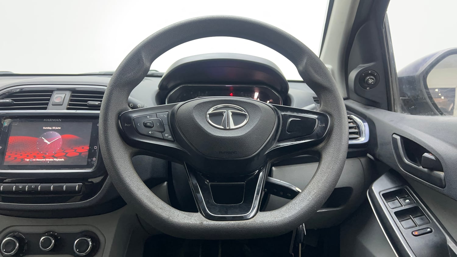 Used 2021 Tata Tiago XZ CNG( Outside Fitted ) Cng Manual interior STEERING VIEW