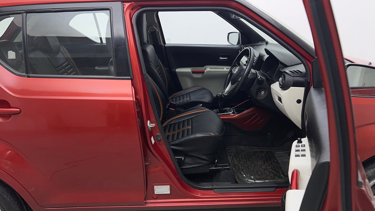Used 2017 Maruti Suzuki Ignis Delta 1.2 MT Petrol Manual interior RIGHT SIDE FRONT DOOR CABIN VIEW