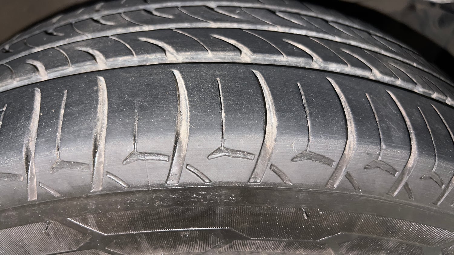 Used 2017 Honda City V Petrol Petrol Manual tyres RIGHT FRONT TYRE TREAD VIEW