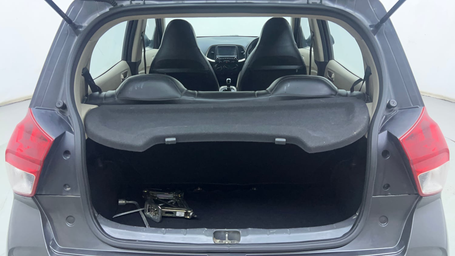 Used 2020 Hyundai Santro Sportz AMT Petrol Automatic interior DICKY INSIDE VIEW