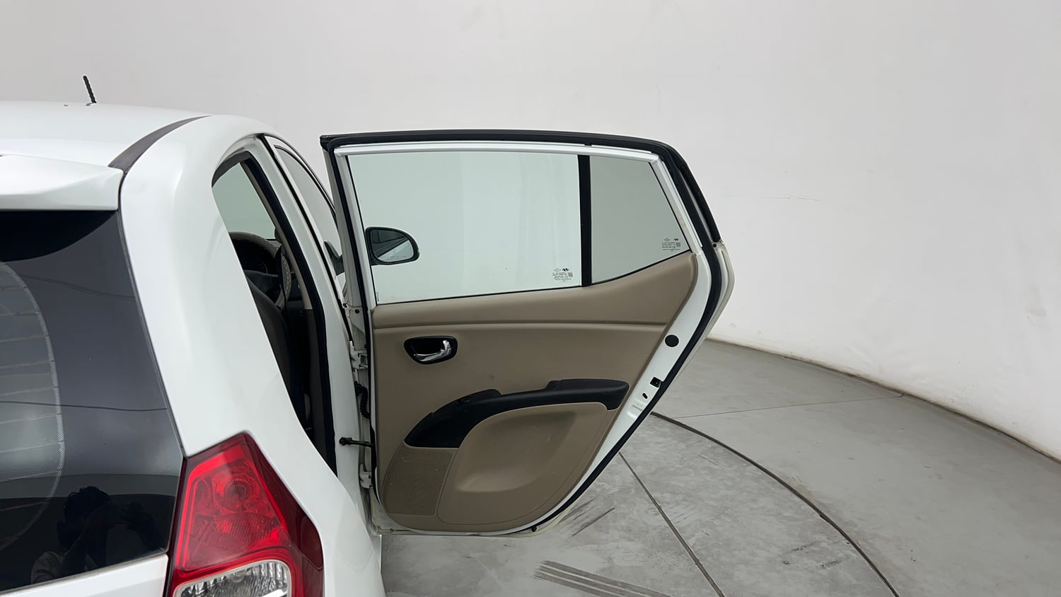 Used 2013 Hyundai i10 Sportz 1.2 Kappa2 Petrol Manual interior RIGHT REAR DOOR OPEN VIEW