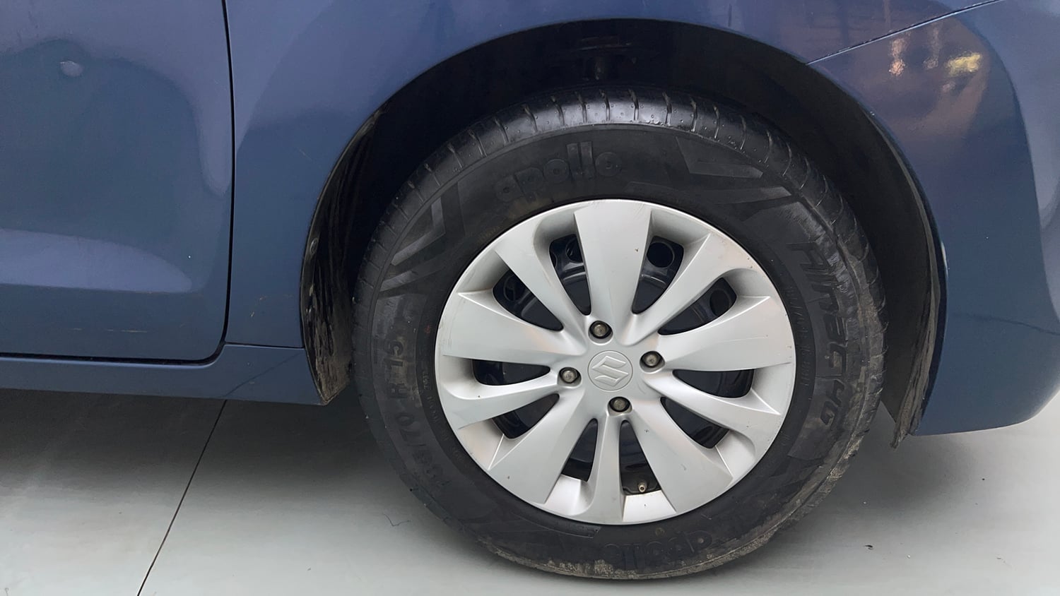 Used 2016 Maruti Suzuki Baleno Delta 1.2 Petrol Manual tyres RIGHT FRONT TYRE RIM VIEW
