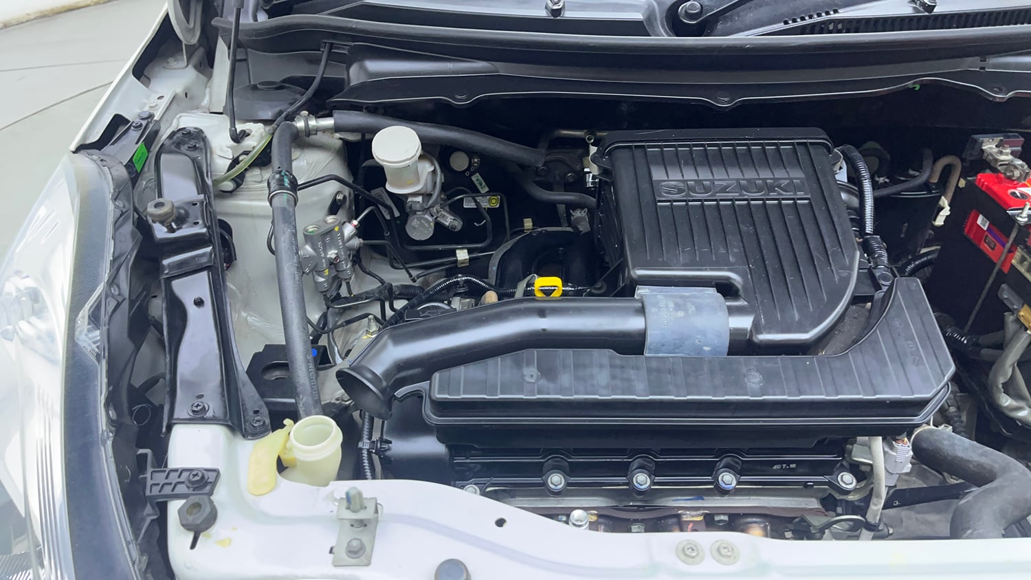 Used 2015 Maruti Suzuki Swift Dzire VXI Petrol Manual engine ENGINE RIGHT SIDE VIEW