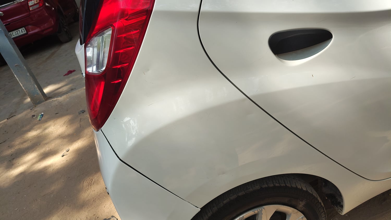 Used 2018 Hyundai Eon Magna + Petrol Manual dents MINOR SCRATCH