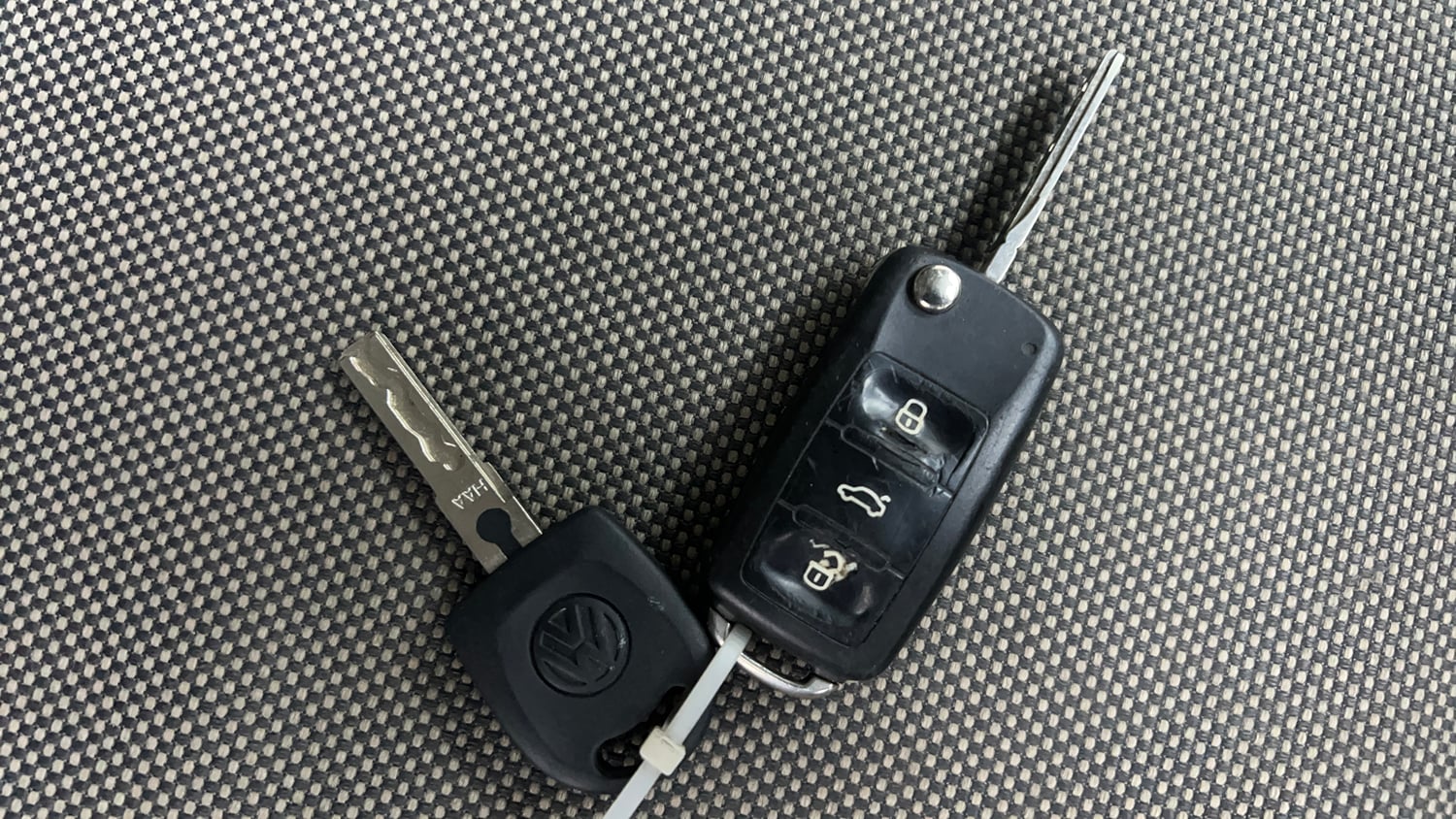 Used 2016 Volkswagen Polo GT TSI Petrol Automatic extra CAR KEY VIEW