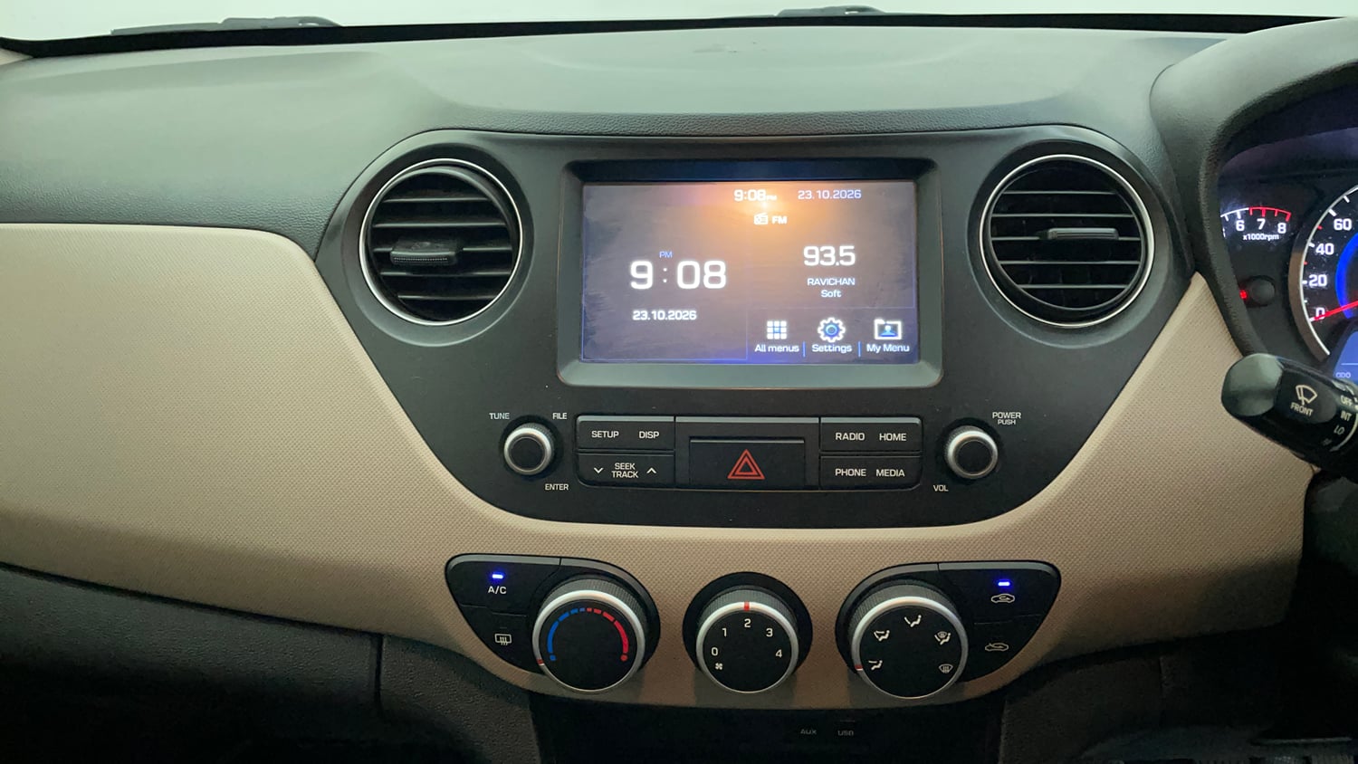 Used 2018 Hyundai Grand i10 Sportz (O) 1.2 Kappa VTVT Petrol Manual interior MUSIC SYSTEM & AC CONTROL VIEW