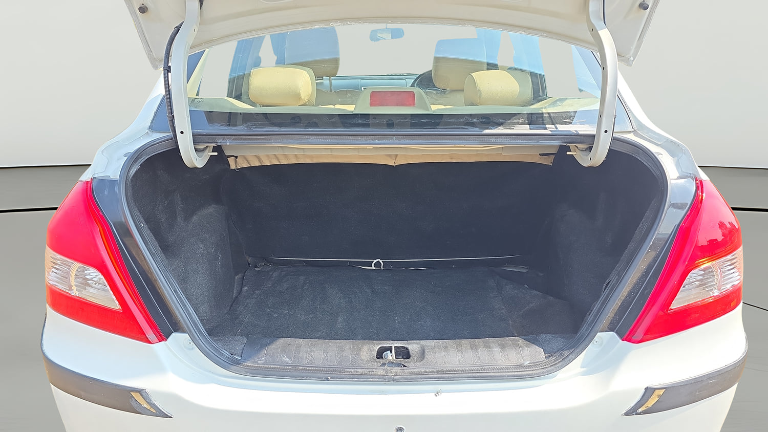 Used 2016 Maruti Suzuki Swift Dzire VXI Petrol Manual interior DICKY INSIDE VIEW