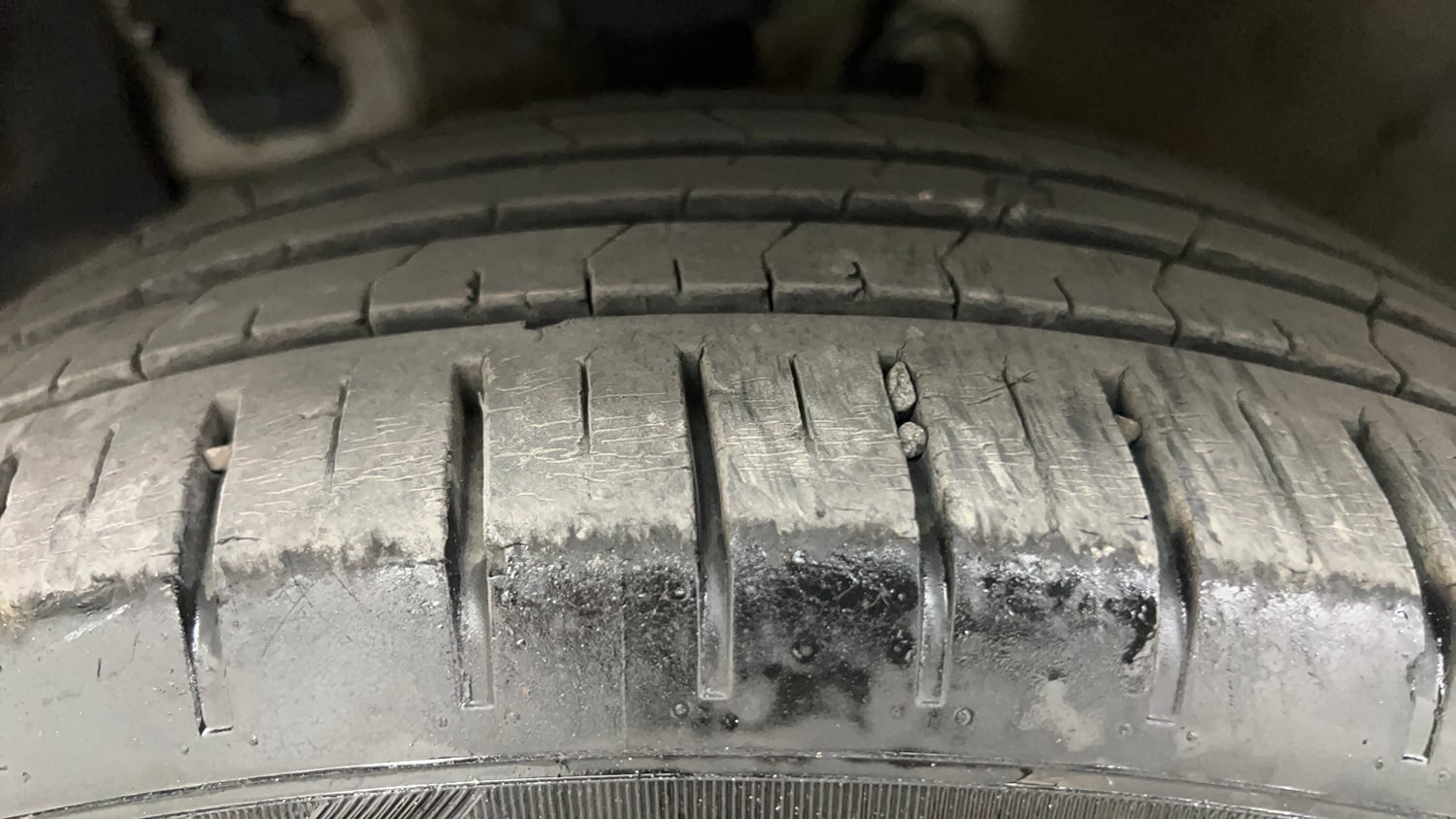Used 2015 Hyundai Elite i20 Asta 1.2 Petrol Manual tyres LEFT FRONT TYRE TREAD VIEW