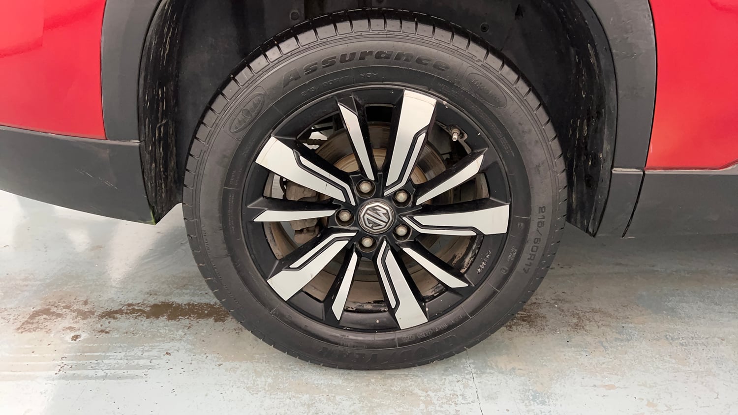 Used 2020 MG Motors Hector Plus Sharp 2.0 Diesel Diesel Manual tyres RIGHT REAR TYRE RIM VIEW