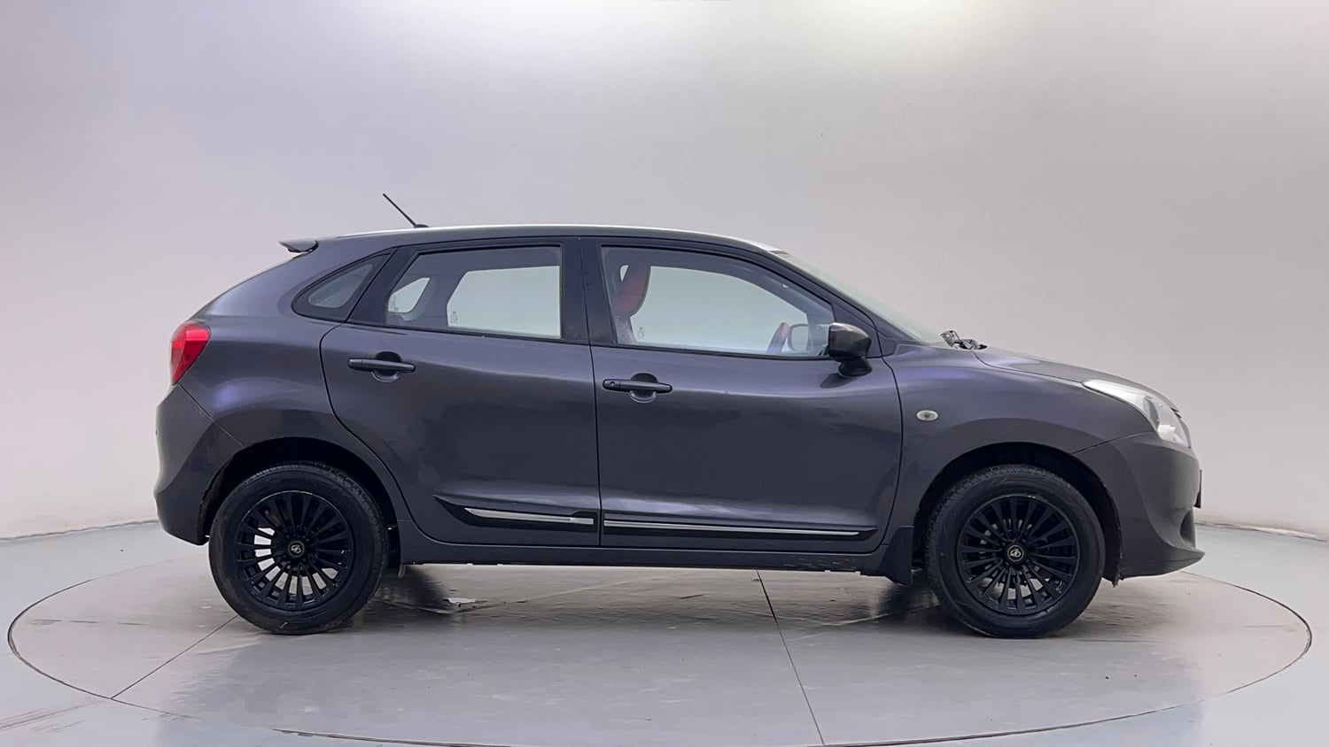 Used 2016 Maruti Suzuki Baleno Sigma 1.2 Petrol Manual exterior RIGHT SIDE VIEW