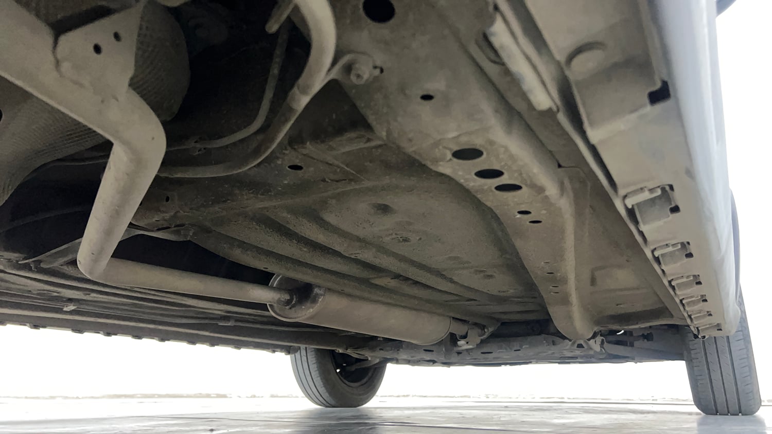 Used 2022 Maruti Suzuki Ignis Delta 1.2 AMT Petrol Automatic extra REAR RIGHT UNDERBODY VIEW