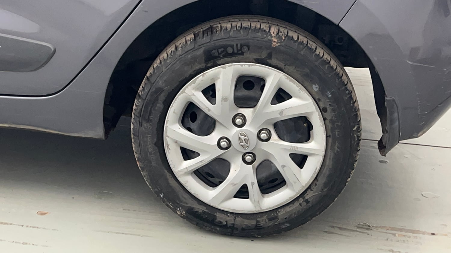 Used 2018 Hyundai Grand i10 Magna 1.2 Kappa VTVT Petrol Manual tyres LEFT REAR TYRE RIM VIEW