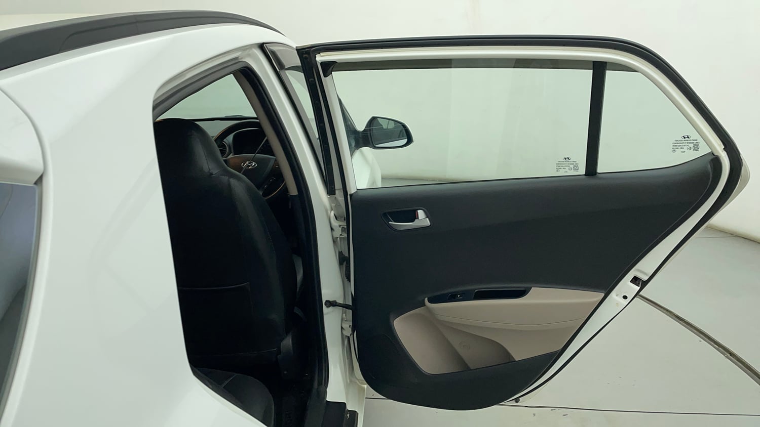 Used 2018 Hyundai Grand i10 Sportz (O) 1.2 Kappa VTVT Petrol Manual interior RIGHT REAR DOOR OPEN VIEW