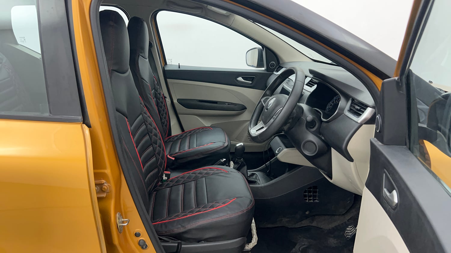 Used 2020 Renault Triber RXZ EASY-R AMT Petrol Automatic interior RIGHT SIDE FRONT DOOR CABIN VIEW