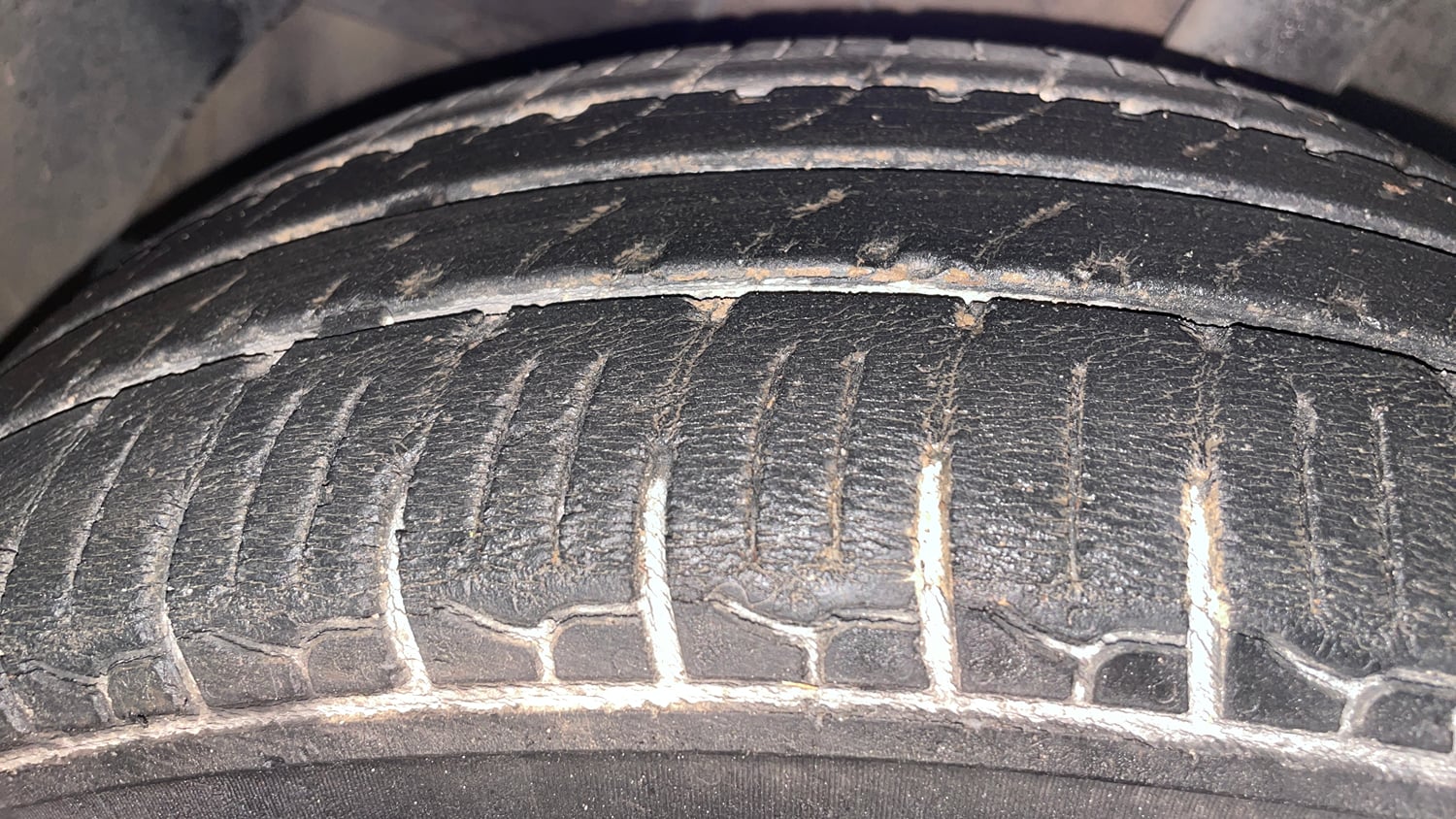 Used 2019 Hyundai Santro Sportz Petrol Manual tyres LEFT FRONT TYRE TREAD VIEW