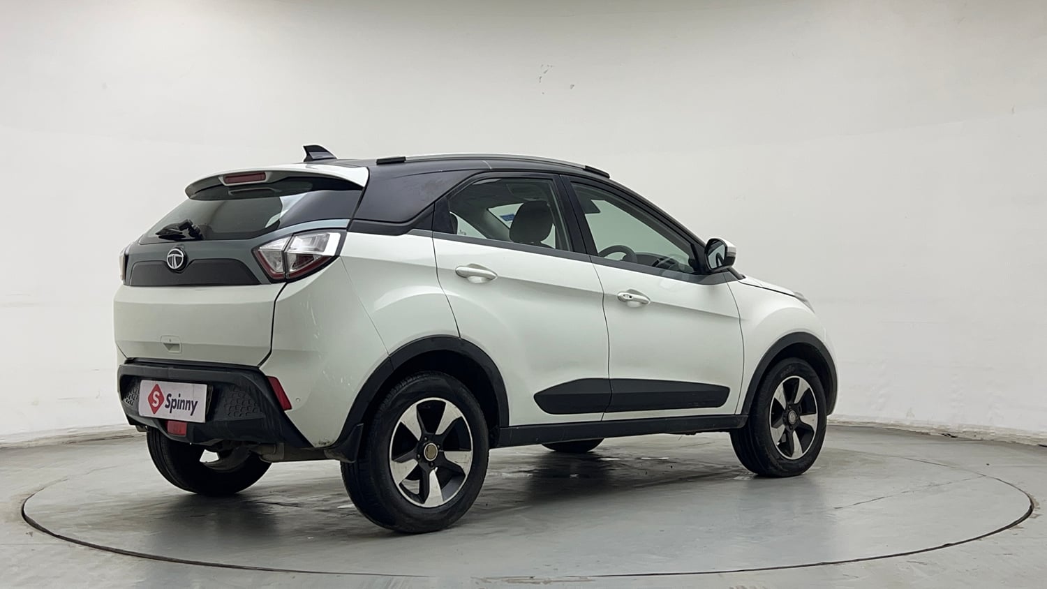 Used 2018 Tata Nexon XZA Plus Petrol Petrol Automatic exterior RIGHT REAR CORNER VIEW