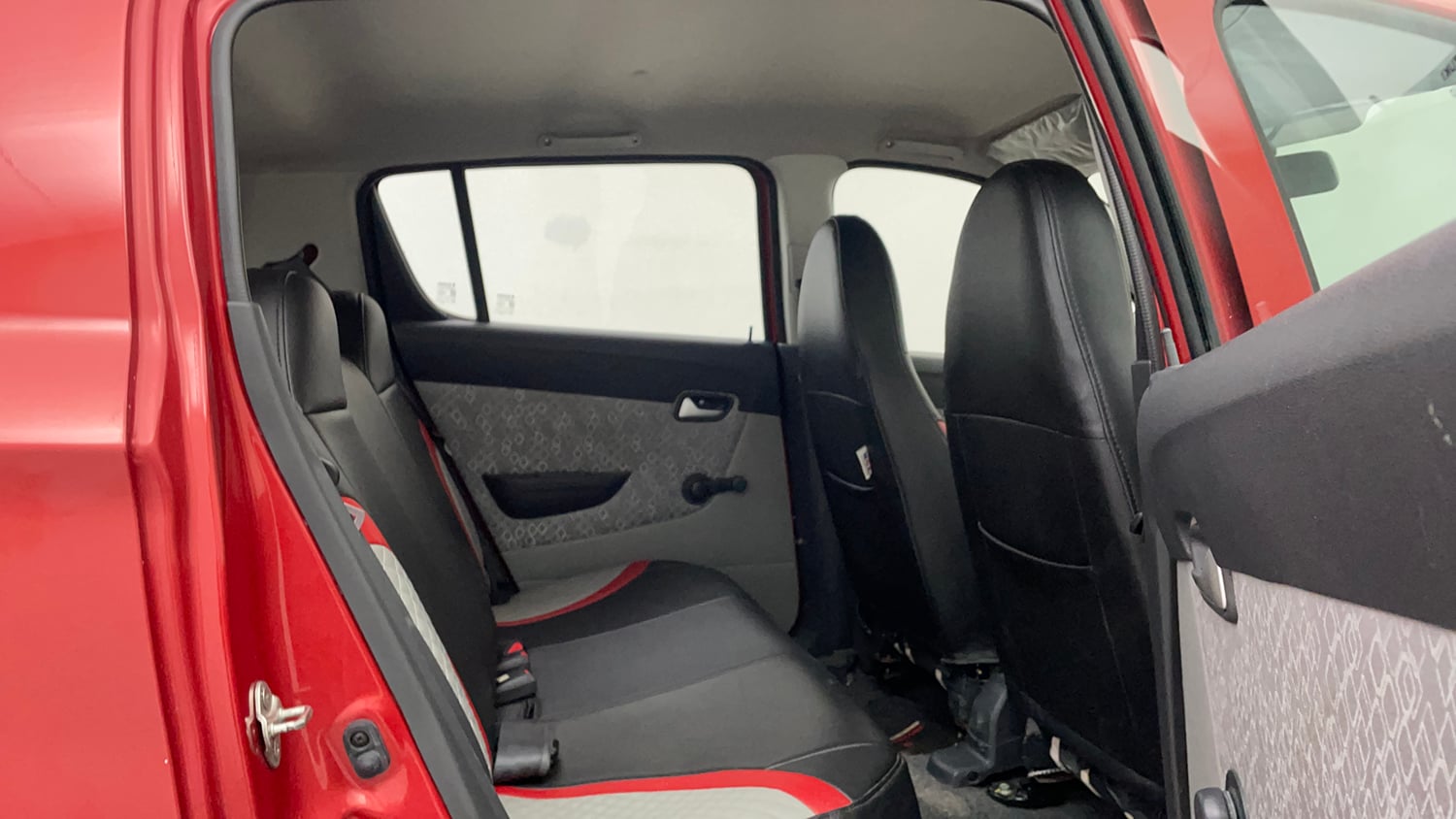 Used 2018 Maruti Suzuki Alto 800 LXi Petrol Manual interior RIGHT SIDE REAR DOOR CABIN VIEW