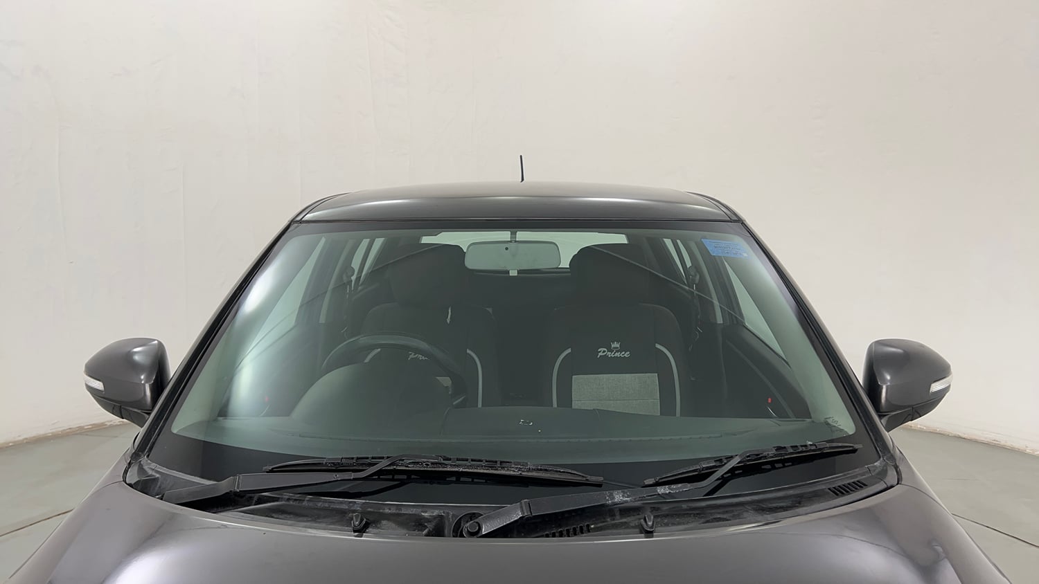 Used 2018 Maruti Suzuki Swift VXI (O) Petrol Manual exterior FRONT WINDSHIELD VIEW