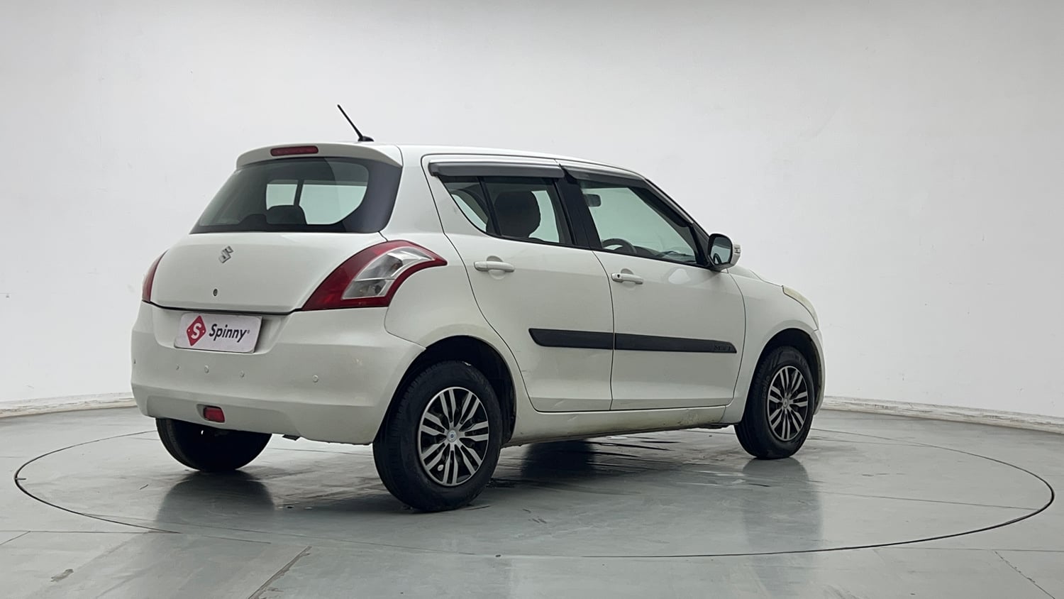 Used 2013 Maruti Suzuki Swift VXI CNG (Outside Fitted) Cng Manual exterior RIGHT REAR CORNER VIEW