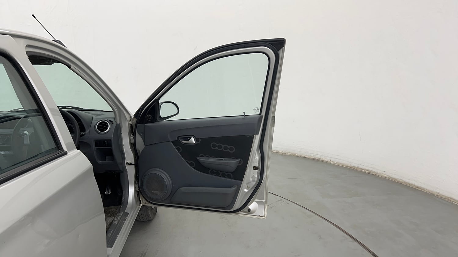 Used 2016 Maruti Suzuki Alto 800 Lxi Petrol Manual interior RIGHT FRONT DOOR OPEN VIEW